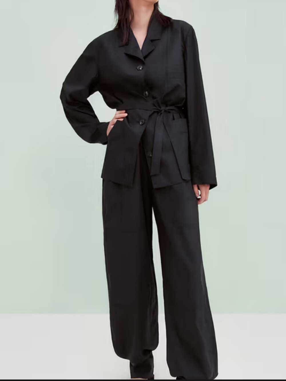 LEMAIRE X Uniqlo Light Weight Belted Jacket